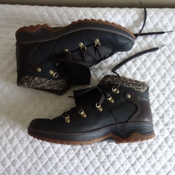 Merrell Eventyr Bluff Waterproof Hiking Boots – Wmns 9.5 - Picture 5 of 11